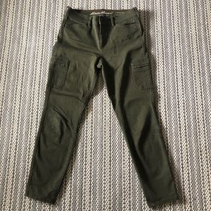 LIKE NEW Elysian Skinny Cargo Pants (10)